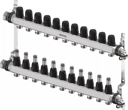 Verteiler von Uponor mit mehreren Anschlüssen, bestehend aus zwei Reihen mit schwarzen Ventiloberteilen auf einem stabilen Rahmen, geeignet für Heizungsinstallationen.
